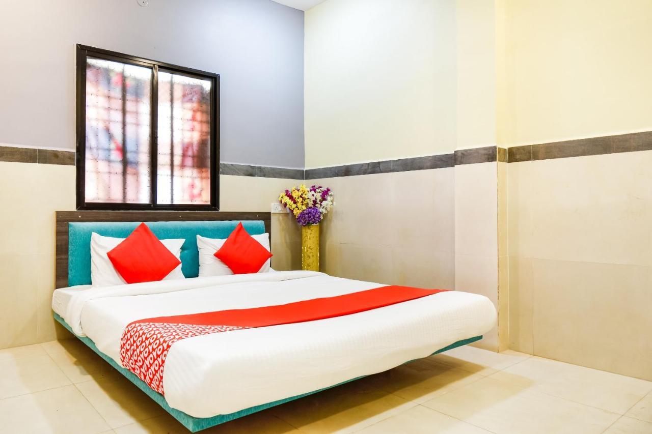 Oyo Hotel Karemore Celebration Bhandāra Exterior foto